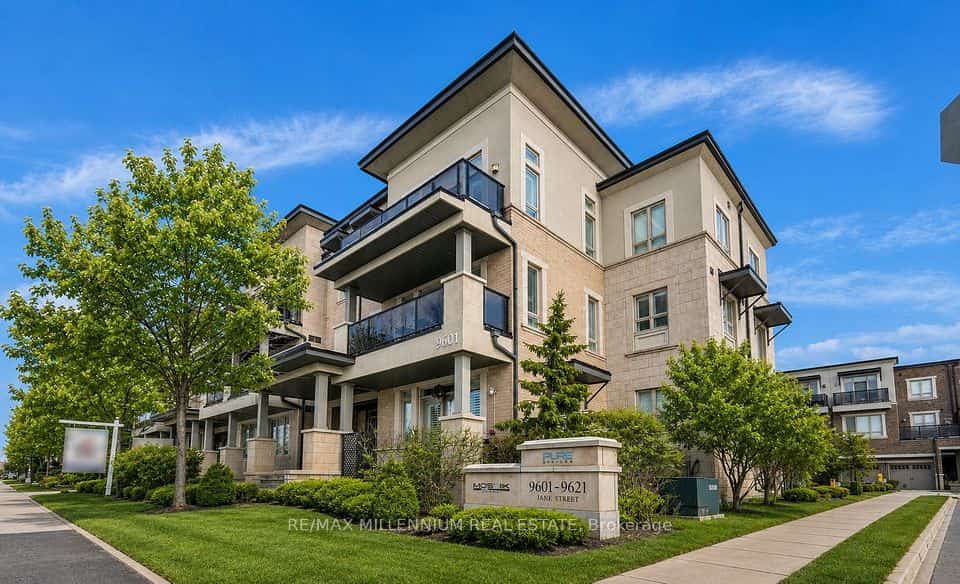 9601 Jane Street #9, Vaughan, ON L6A 4G5