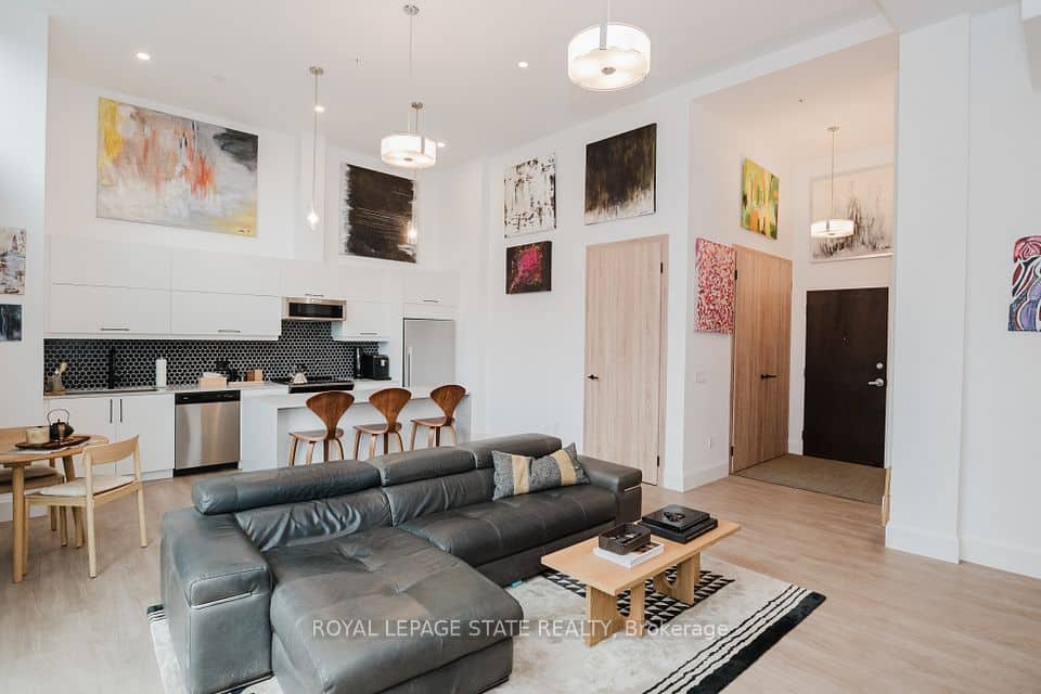 118 King Street E, Hamilton