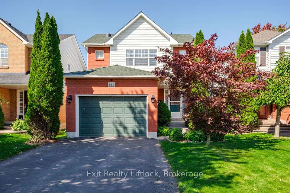 8 Wilkins Crescent, Clarington, ON L1E 3B9