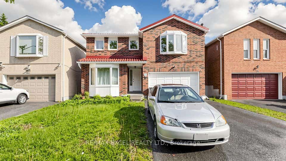 28 Halfway Avenue, Toronto, ON M1B 4M7