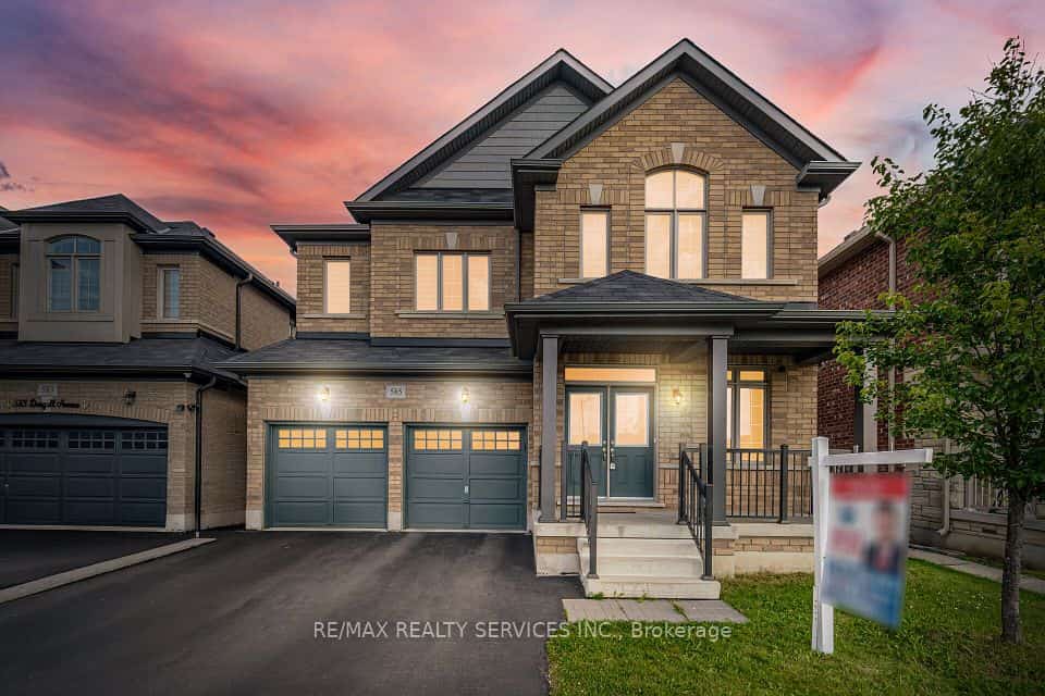 585 Dougall Avenue, Caledon, ON L7C 3Z2