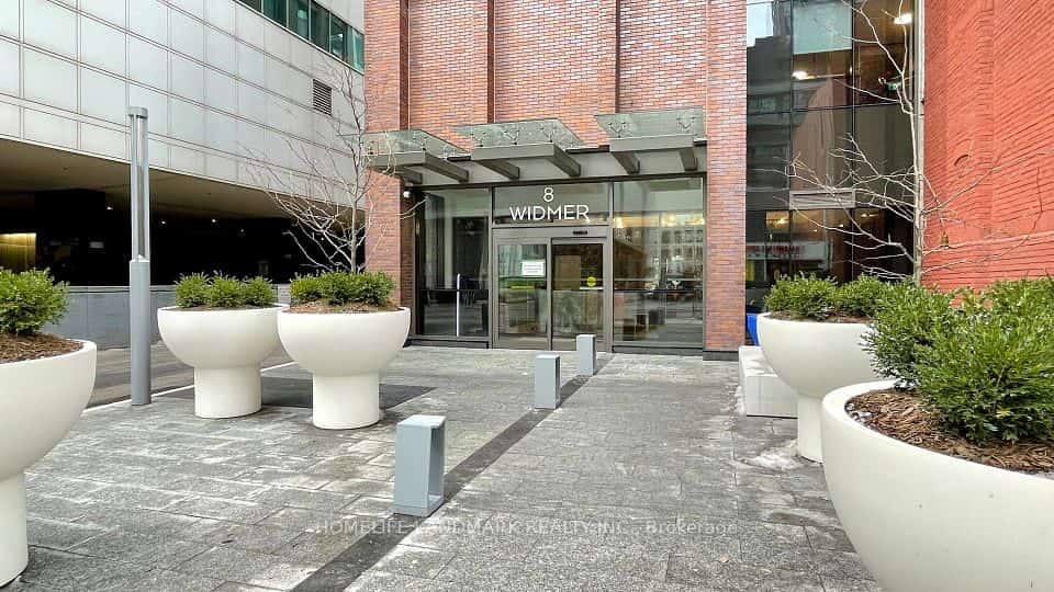 8 Widmer Street #1907, Toronto, ON M5V 0W6