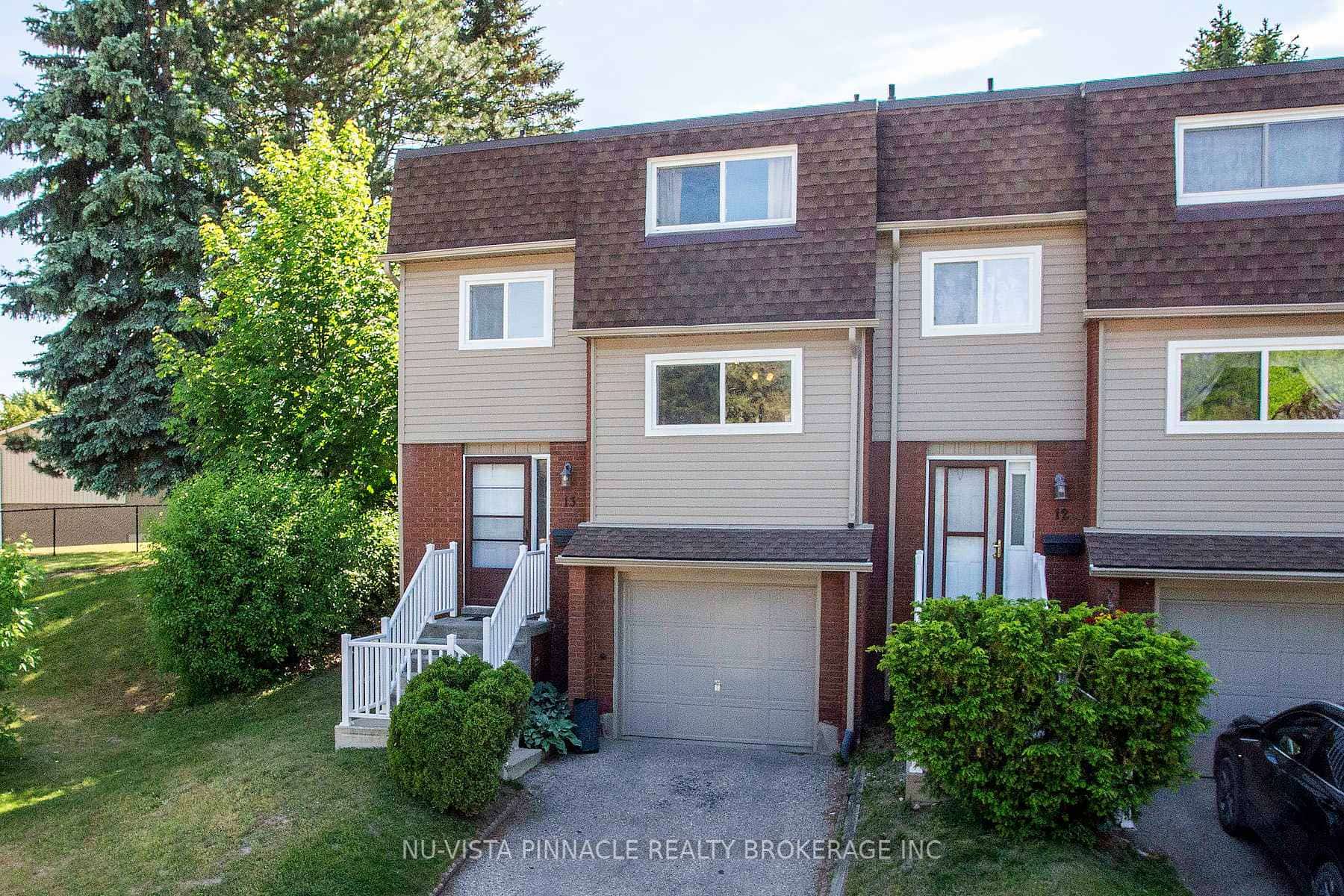 285 Bluevale Street N #13, Waterloo, ON N2J 4L8