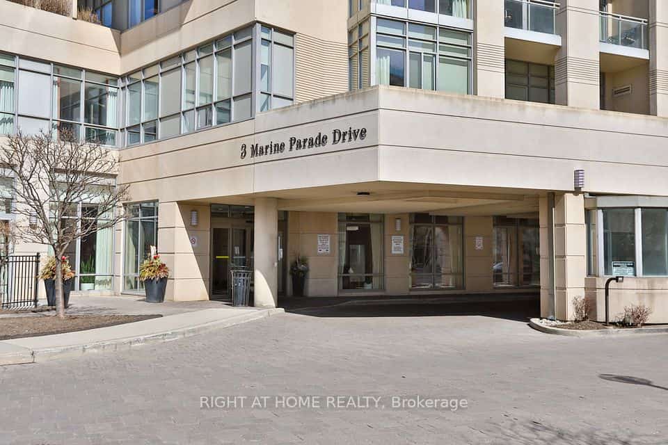 3 Marine Parade Drive #707, Toronto, ON M8V 3Z5