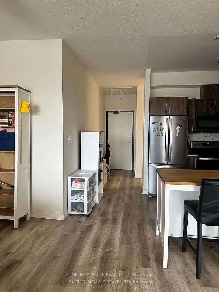 128 King Street #1403, Waterloo, ON N2J 0E9