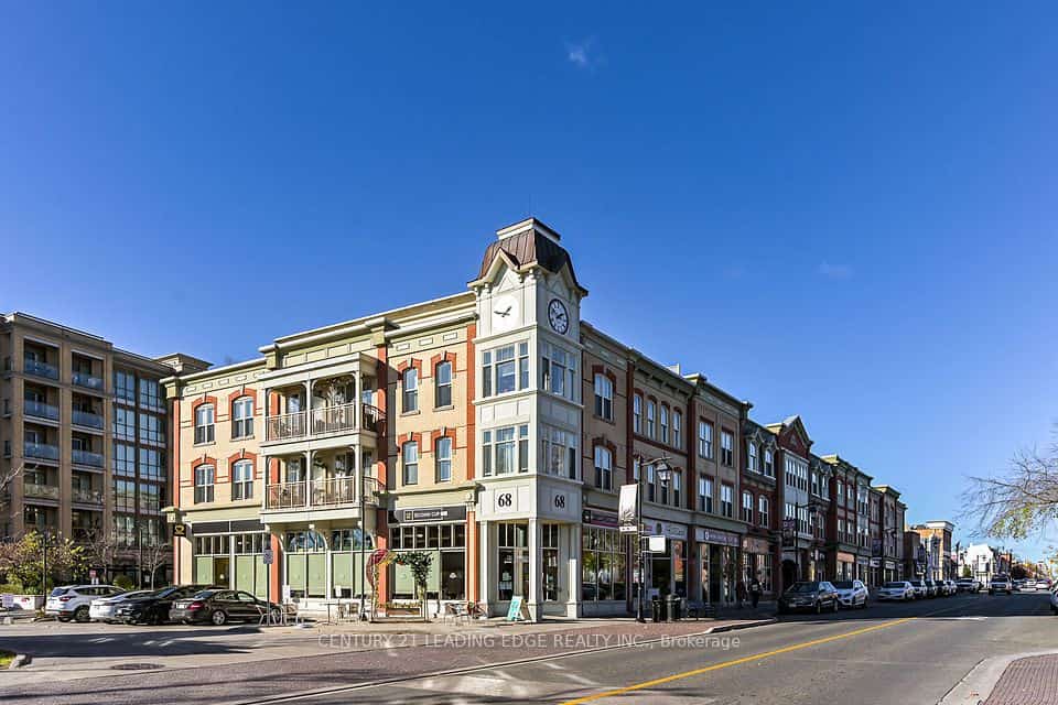 68 Main Street N #604, Markham, ON L3P 0N5