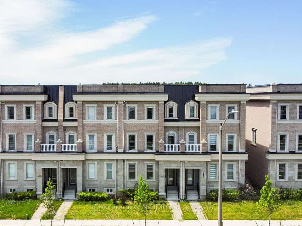 9442 Bayview Avenue, Richmond Hill, ON L4C 5G9