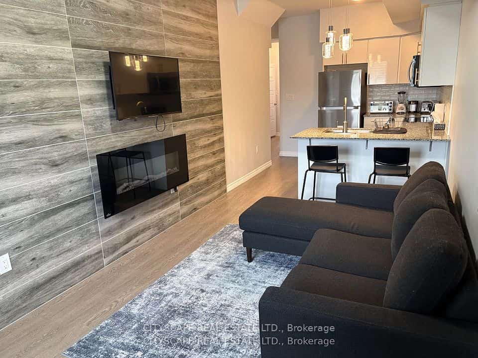 1430 Highland Road #2A, Kitchener, ON N2N 0C3