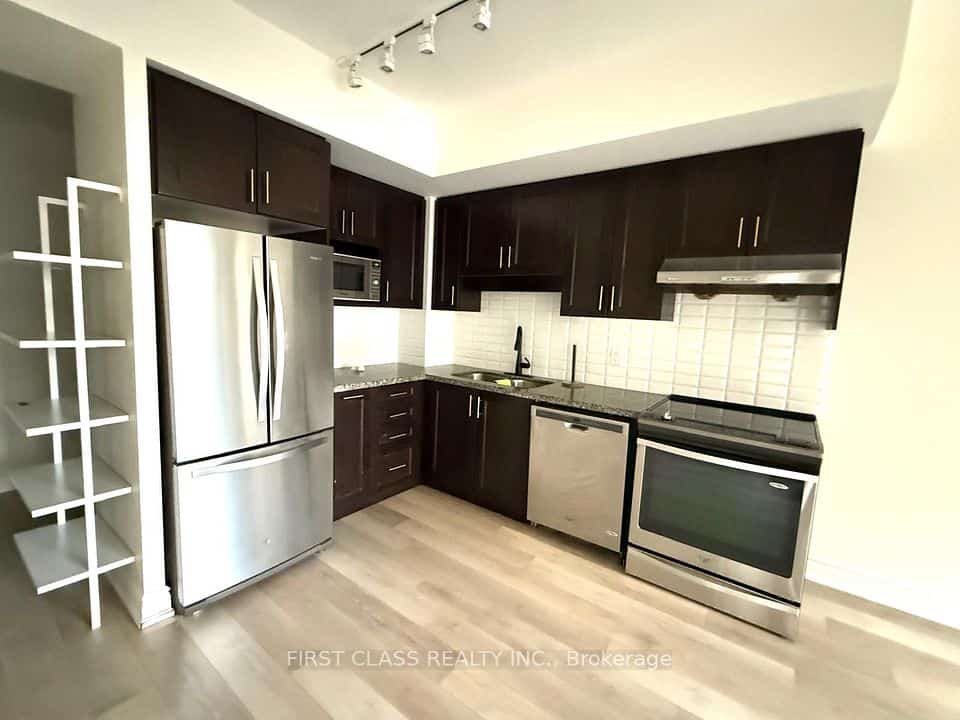 38 Cedarland Drive #315, Markham, ON L6G 1C7