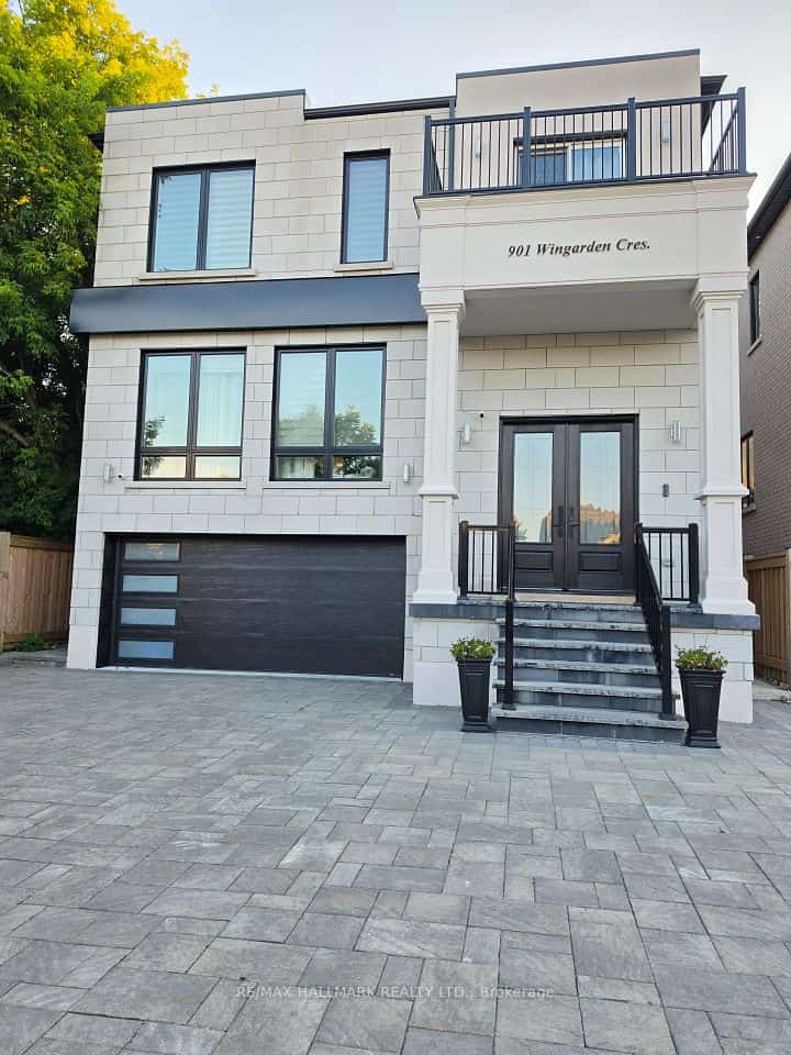 901 Wingarden Crescent, Pickering, ON L1V 7C5
