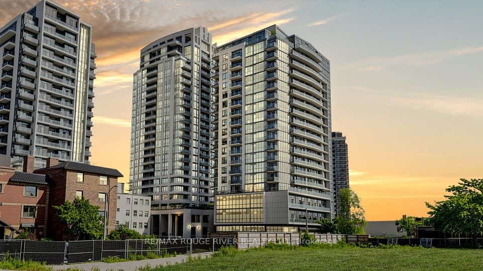 The Barrington Condos, Toronto