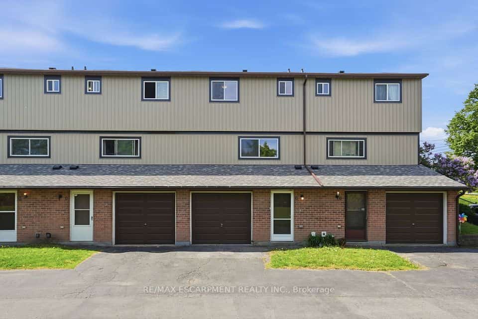 65 Mount Albion Road #2, Hamilton, ON L8K 5S5