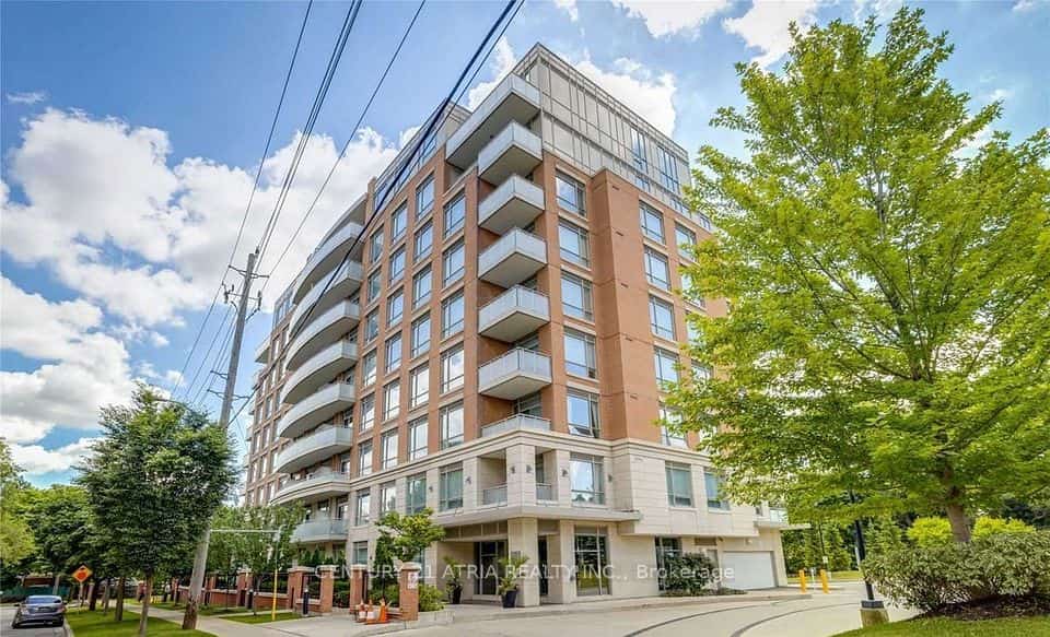 17 Ruddington Drive #101, Toronto, ON M2K 0A8