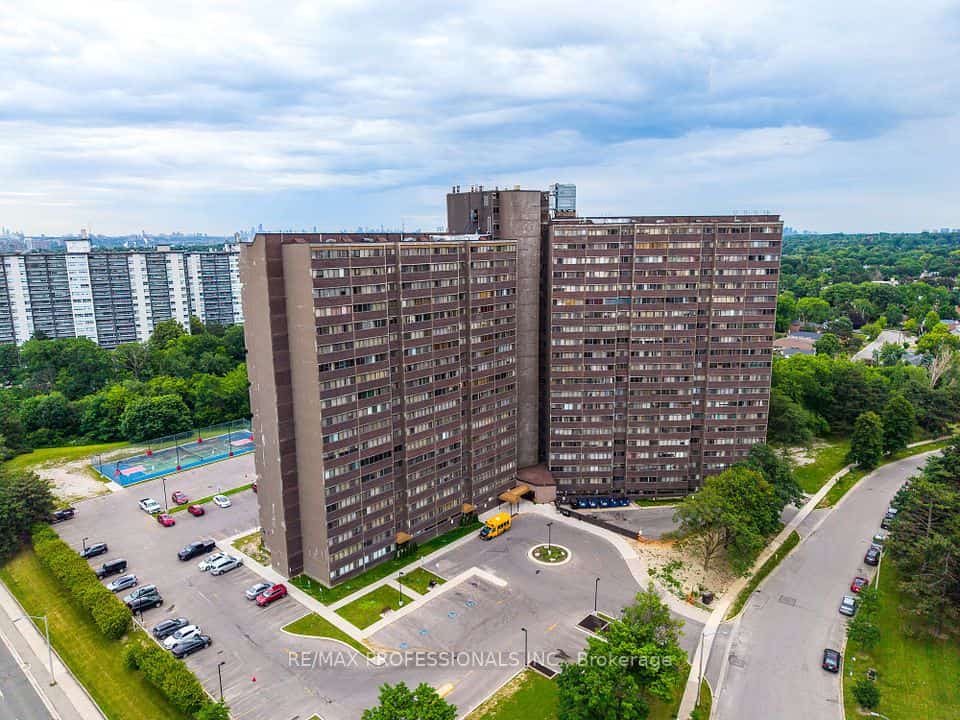 11 Wincott Drive #1208, Toronto, ON M9R 2R9