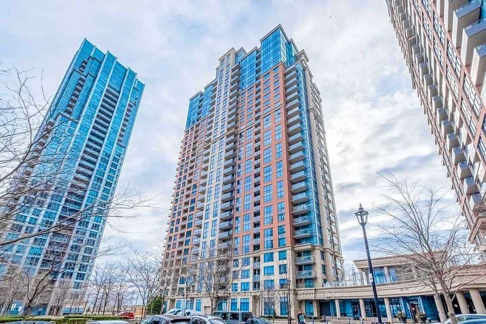 25 Viking Lane #657, Toronto, ON M9B 0A1