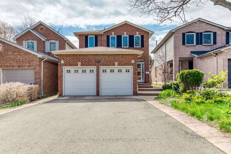 3390 Chartrand Crescent, Mississauga, ON L5L 4C4