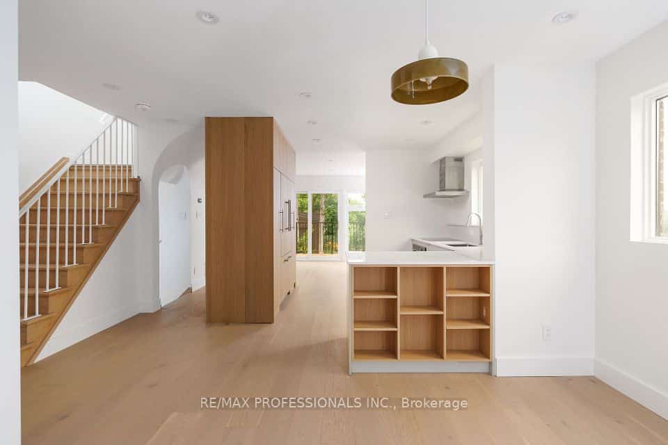 19 Arnold Avenue, Toronto, ON M6N 4M8
