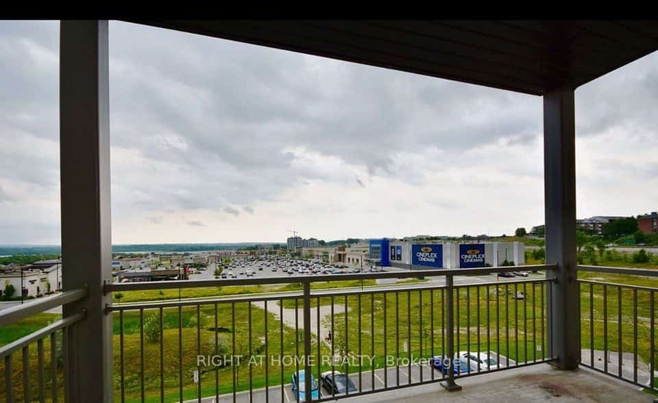 299 Cundles Road E #405, Barrie, ON L4M 0K9