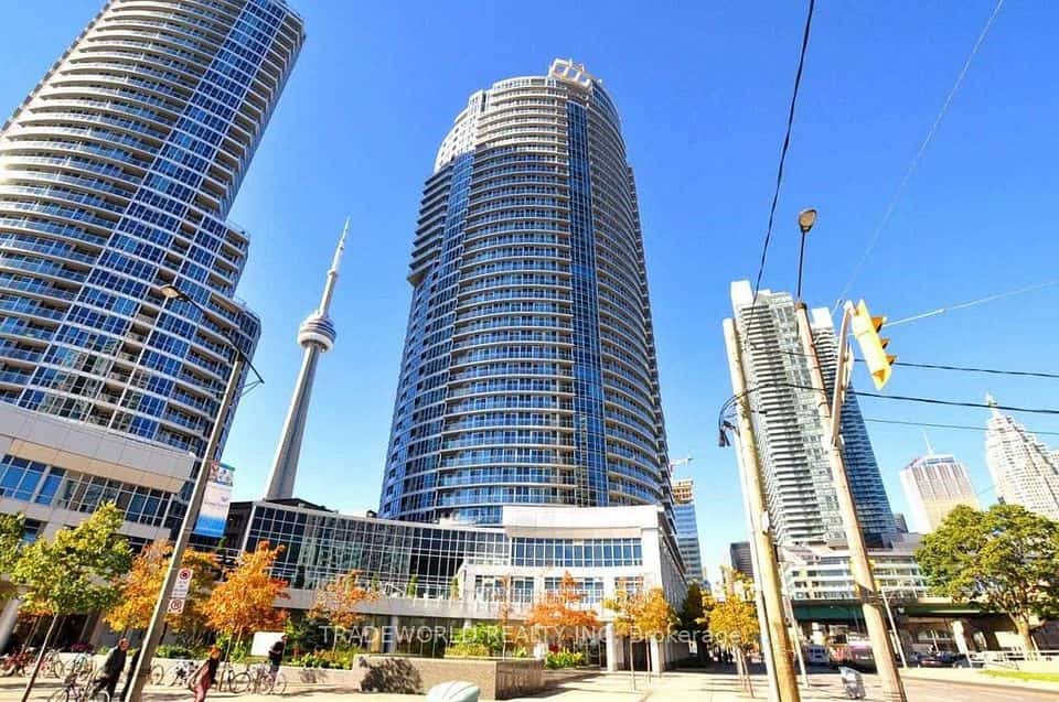 8 York Street #1009, Toronto, ON M5J 2Y2