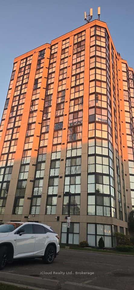 600 Rexdale Boulevard #706, Toronto, ON M9W 6T4