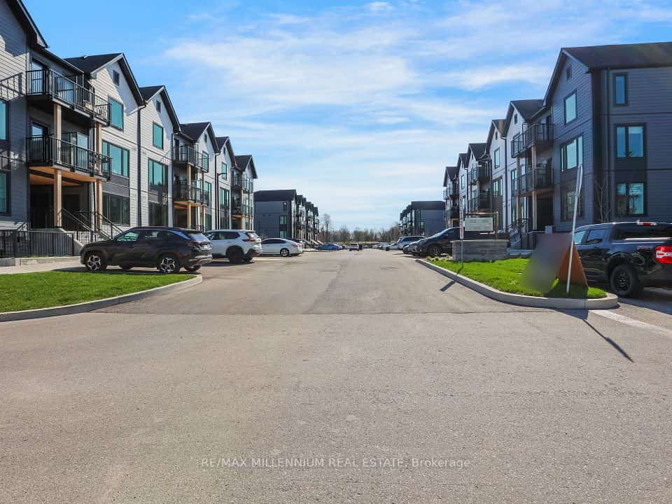 708 Woolwich Street #424, Guelph, ON N1H 0C8