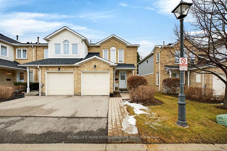 74 Heathcliffe Square, Brampton