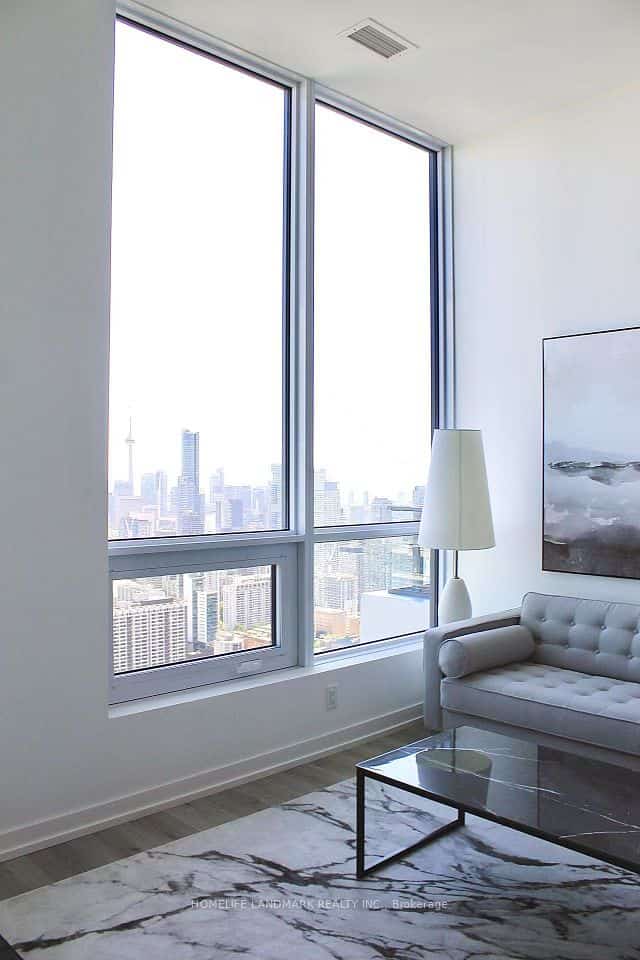 395 Bloor Street E #5511, Toronto, ON M4W 0B4