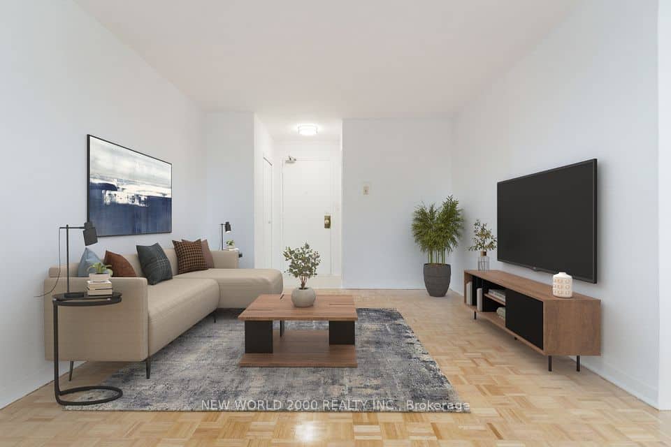 485 Eglinton Avenue E, Toronto