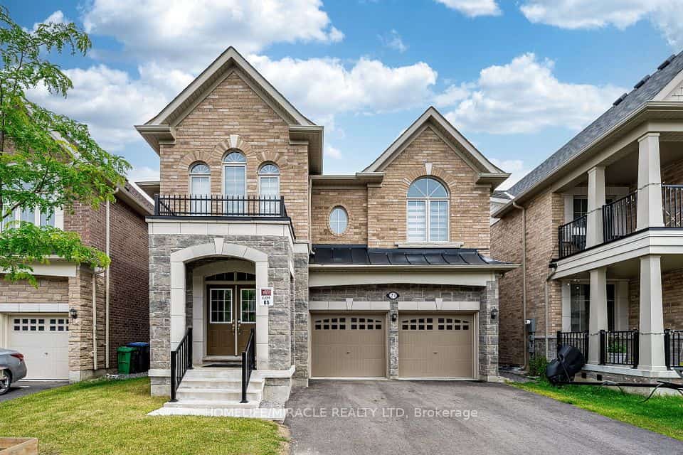 21 Junior Road, Brampton, ON L7A 5J4