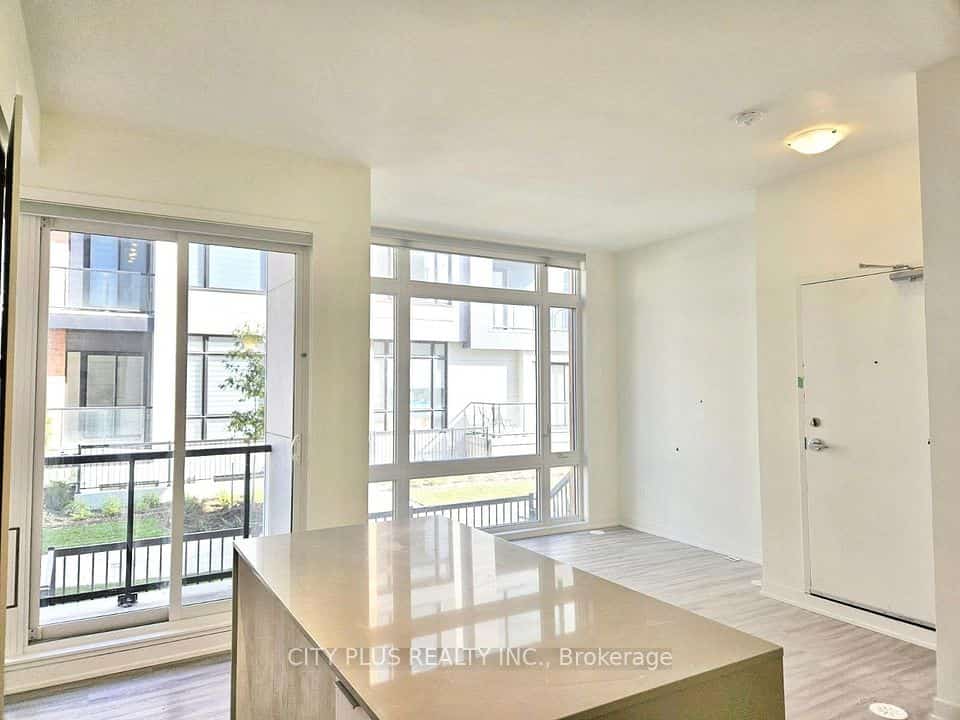 12 David Eyer Road #1130, Richmond Hill, ON L4S 0N4