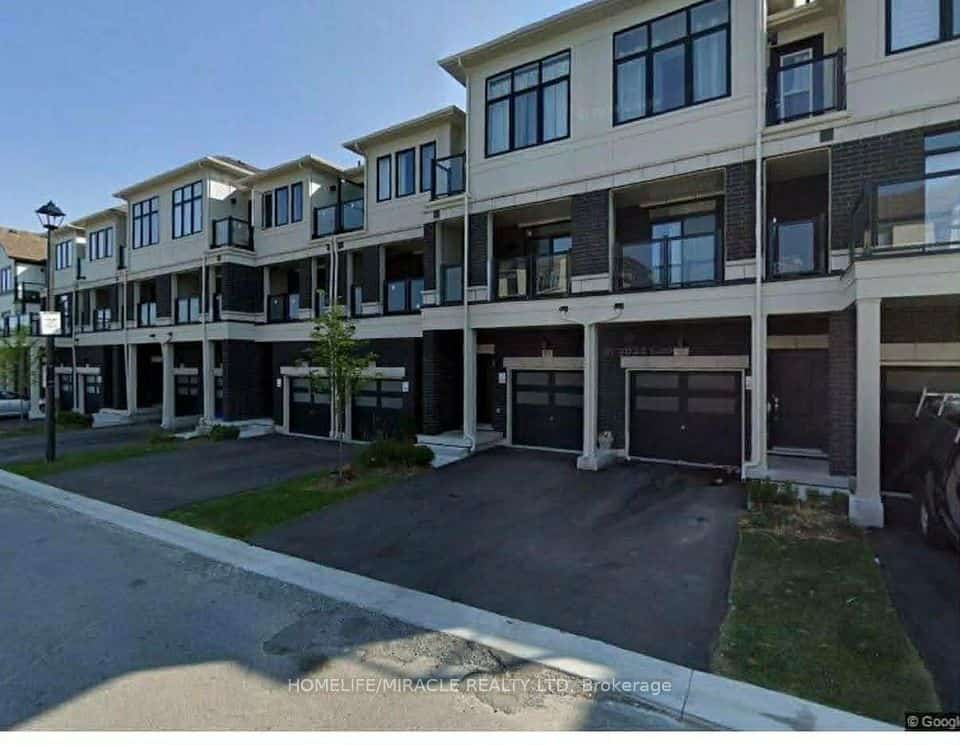 432 Okanagan Path, Oshawa, ON L1H 0B1