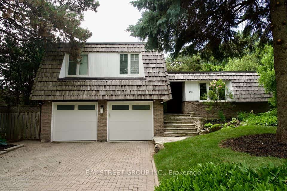 22 Thurgate Crescent, Markham, ON L3T 4G3