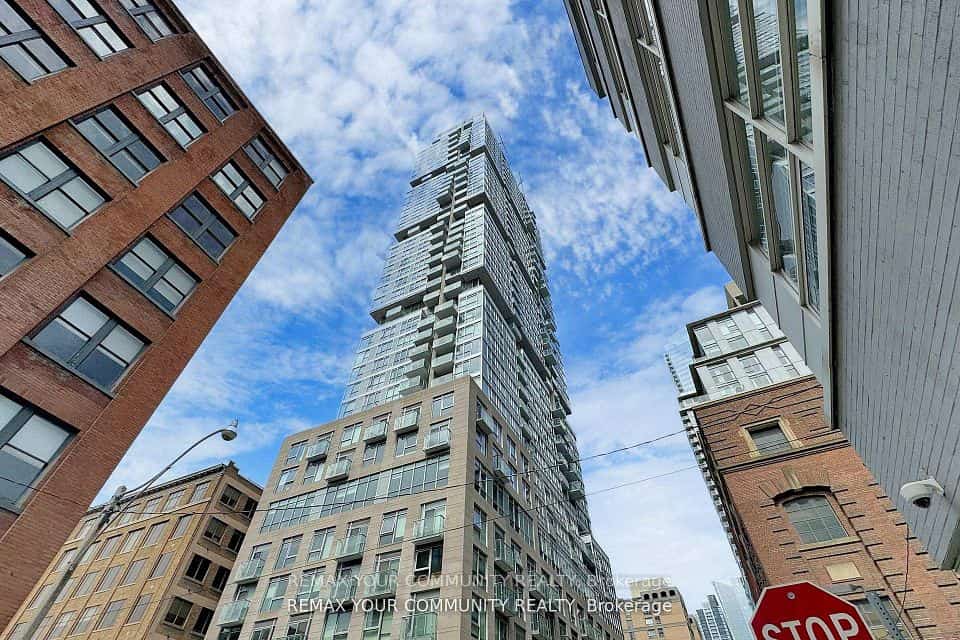 30 Nelson Street #408, Toronto, ON M5V 0H5