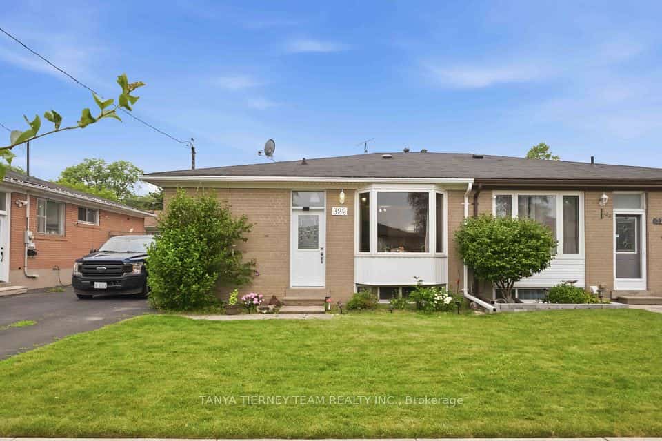 322 Rosedale Drive, Whitby, ON L1N 1Z3