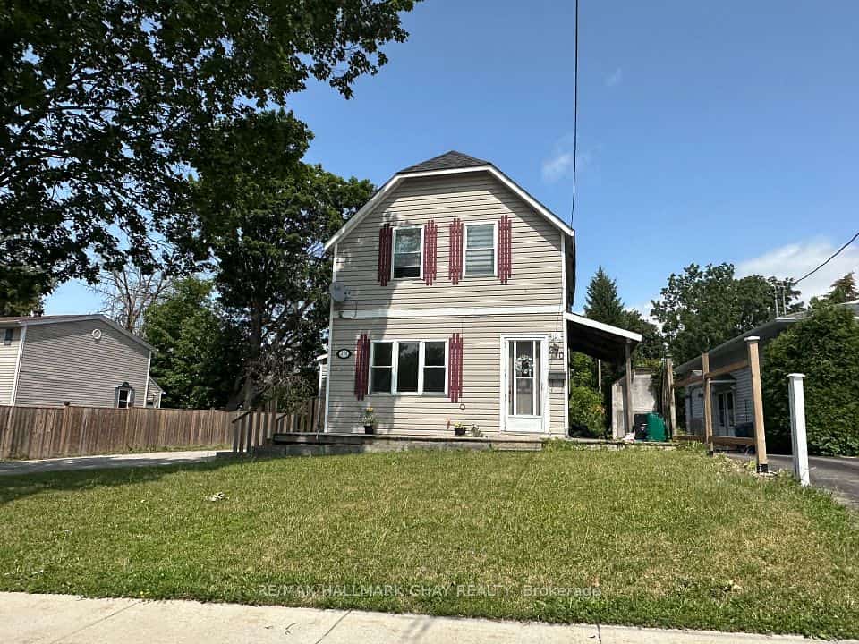 270 Moffat Street, Orillia, ON L3V 4G1