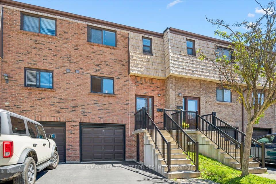 1518 Sixth Line, Oakville