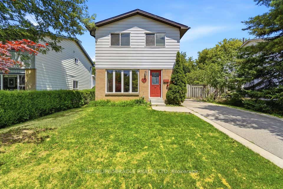 23 Heatherdale Place, Hamilton, ON L9C 6K7