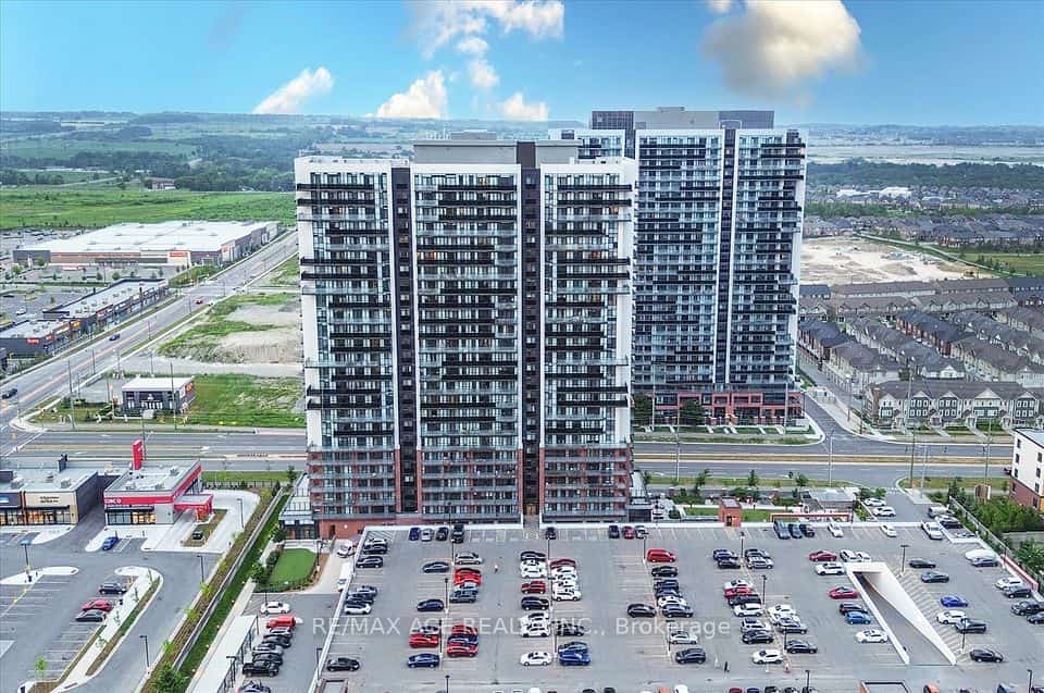 2550 Simcoe Street N #809, Oshawa, ON L1L 0R5