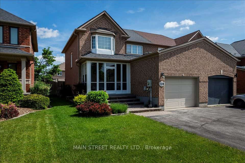 128 Tunbridge Road, Barrie, ON L4M 6S2