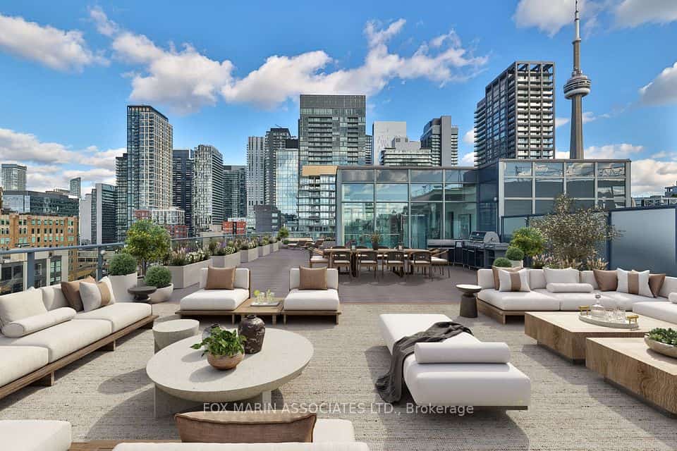 478 King Street W, Toronto, ON M5V 0A8