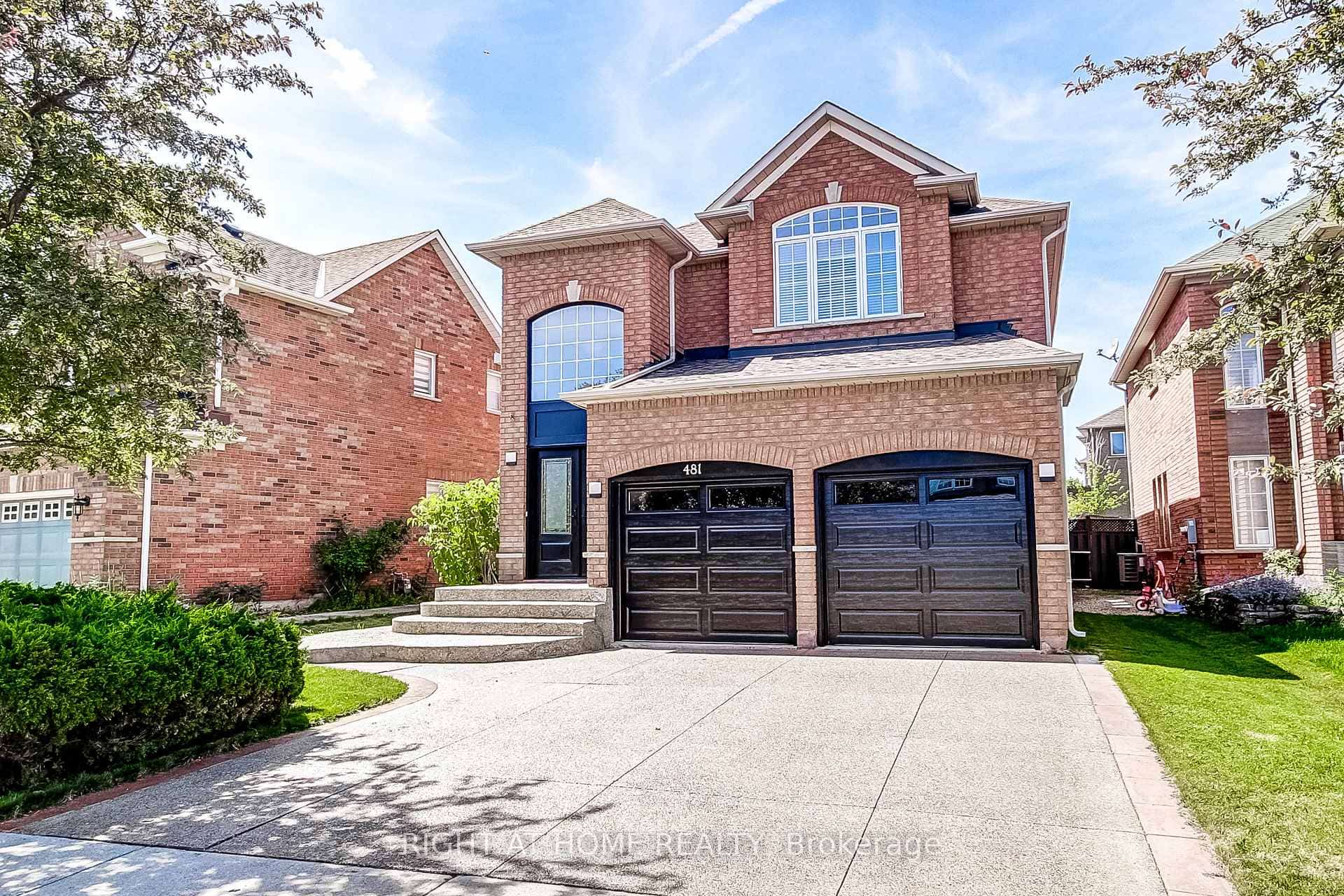 481 Heath Street, Oakville, ON L6H 6N8