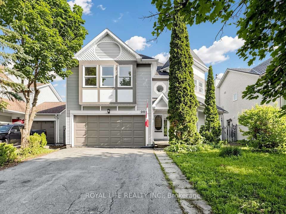 985 Linden Street, Innisfil, ON L9S 1W4