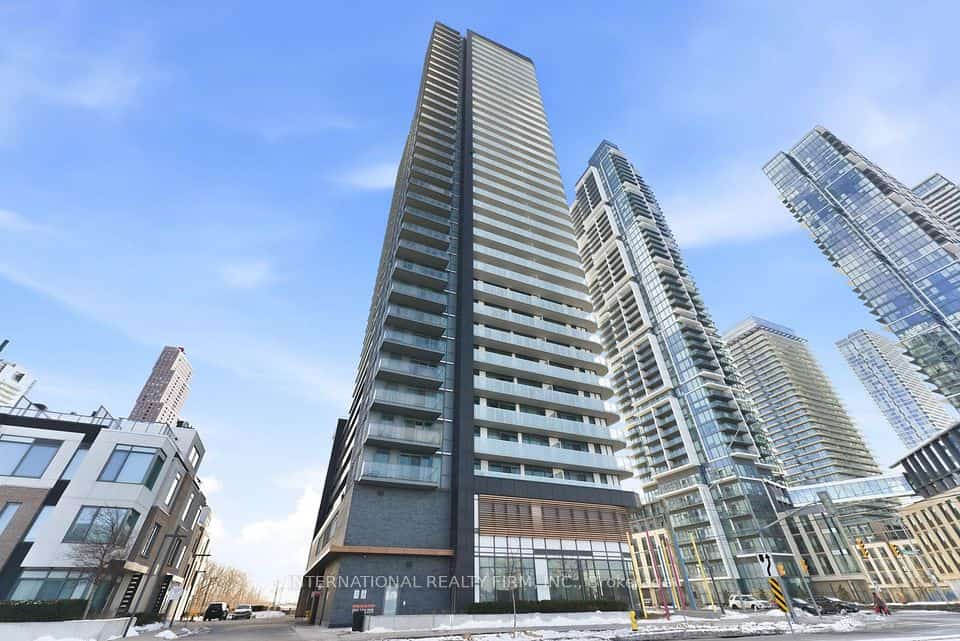 7895 Jane Street #703, Vaughan, ON L4K 0K2