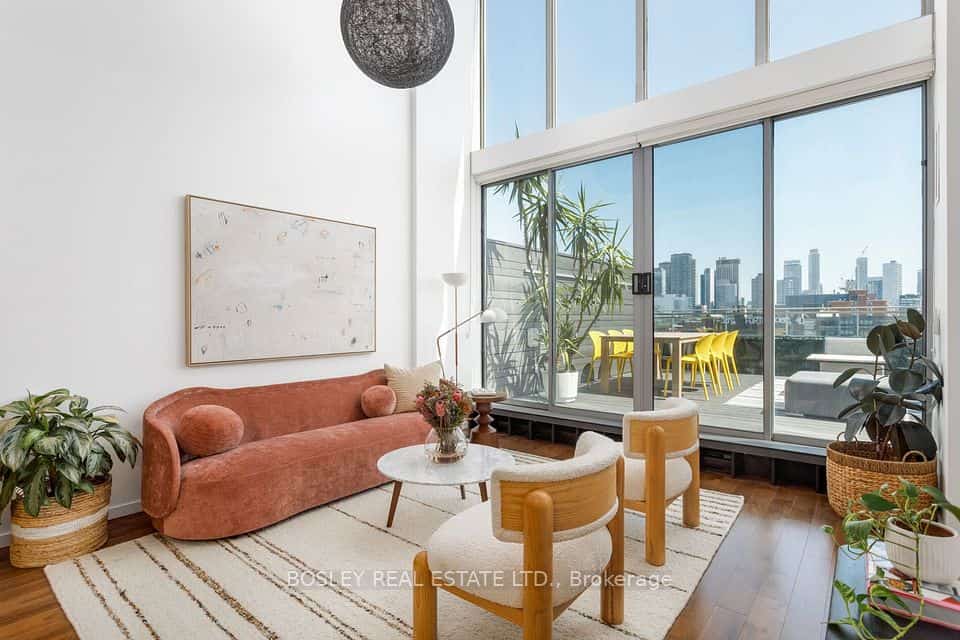 160 Baldwin Street #614, Toronto, ON M5T 3K7