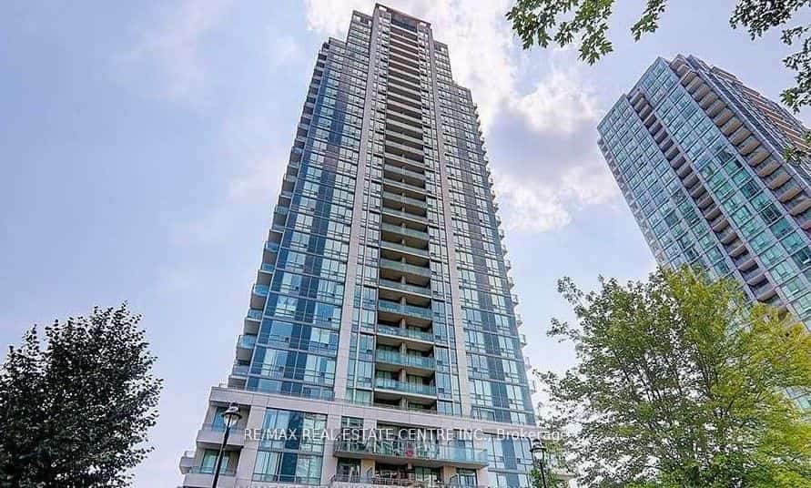 3515 Kariya Dr #1705, Mississauga, ON L5B 0C1