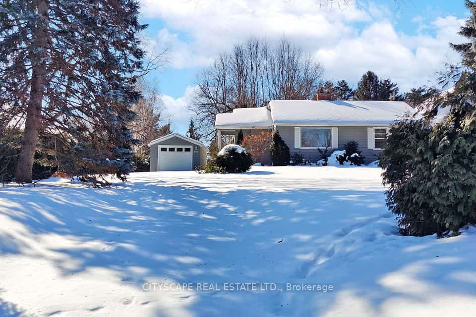 392 Fourth Line, Oakville, ON L6L 5A4