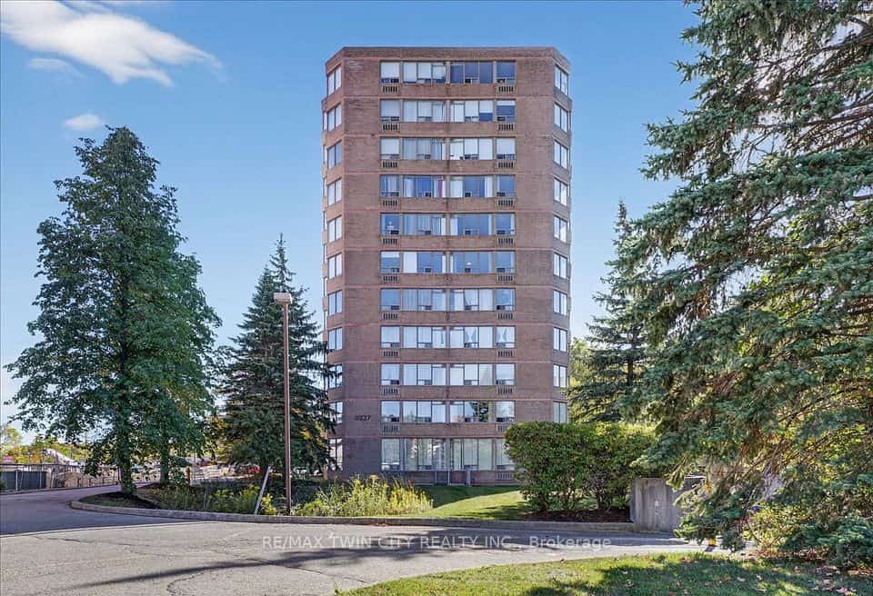 3227 King Street E #506, Kitchener, ON N2A 3Z9