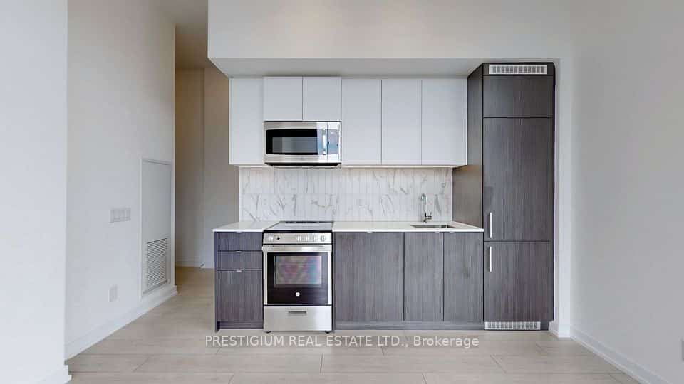 500 Dupont Street #208, Toronto, ON M6G 0B8