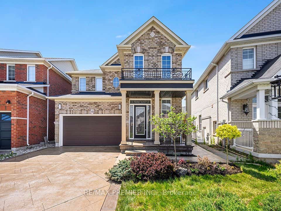 6 Lockburn Crescent, Brampton, ON L7A 3W7