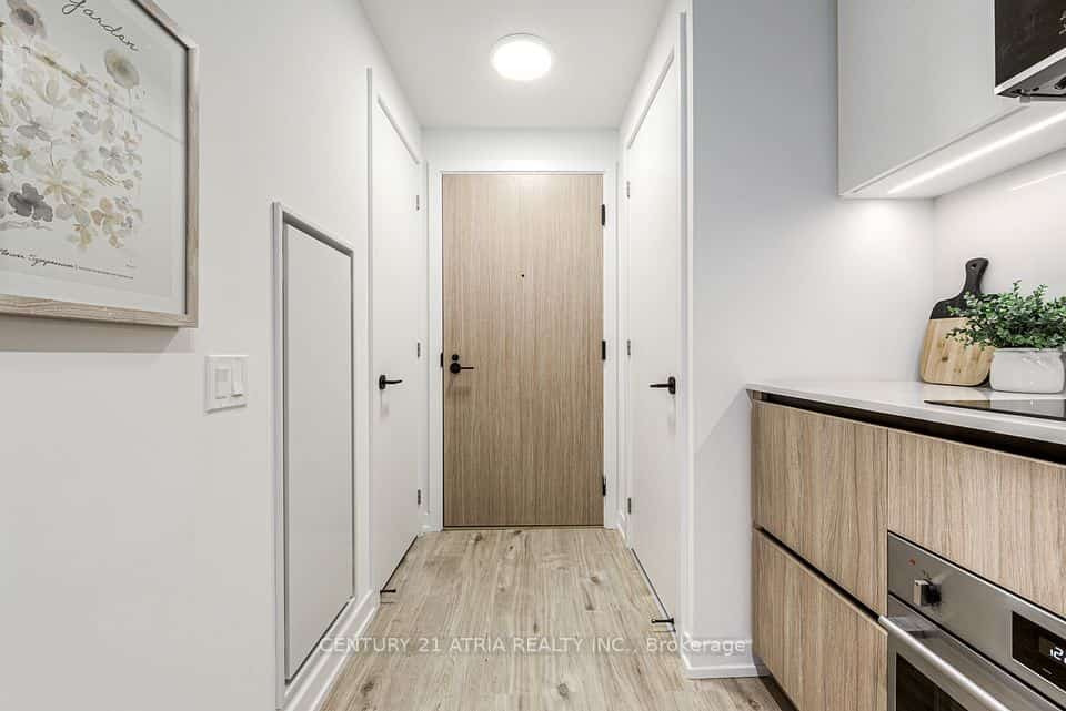 35 Parliament Street #513, Toronto, ON M5A 0Z5